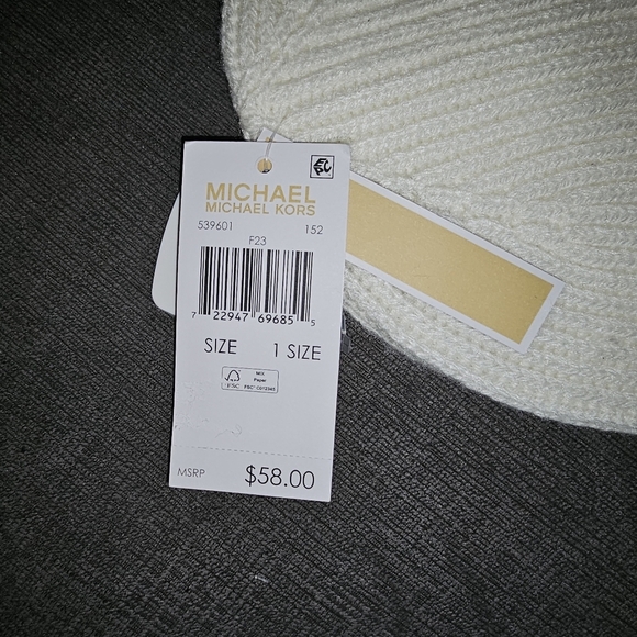 Michael Kors Women's colorblocked  Plaited Fisherman Rib Cuff Beanie Winter hat - Picture 7 of 11